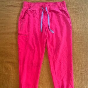 Figs Women's Zamora Jogger Scrub Pants in Pop Red 1784 Size Large/Tall